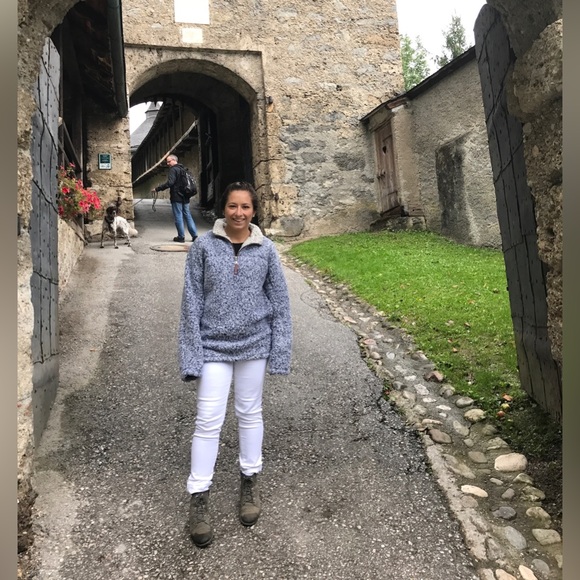 ❄️True Grit Pullover❄️ - Picture 4 of 4